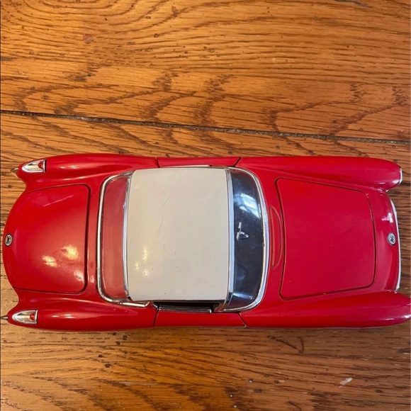 Jada Big Time Muscle Red 1957 Chevy Corvette - Picture 5 of 12